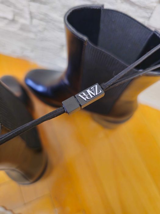 Cizme ZARA noi cu eticheta