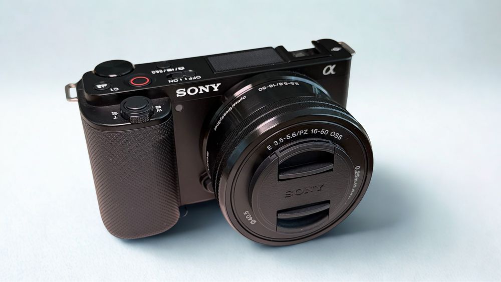 Aparat foto SONY ZV- E10