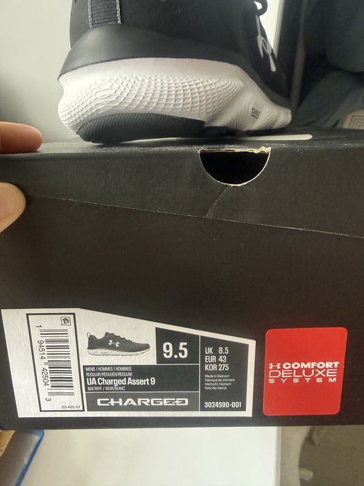 Продам кроссовки