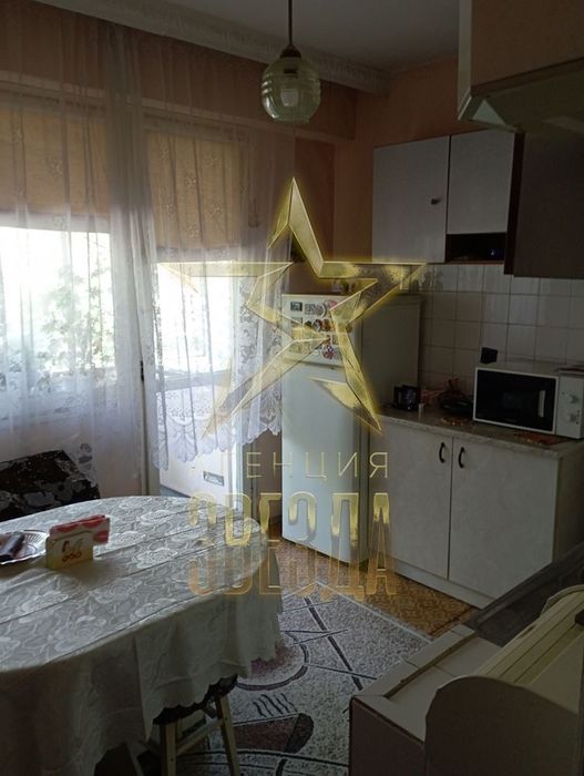 Продава се Тристаен апартамент в Пловдив, Южен - 88 кв.м за 1250 €/кв.м - Снимка #4