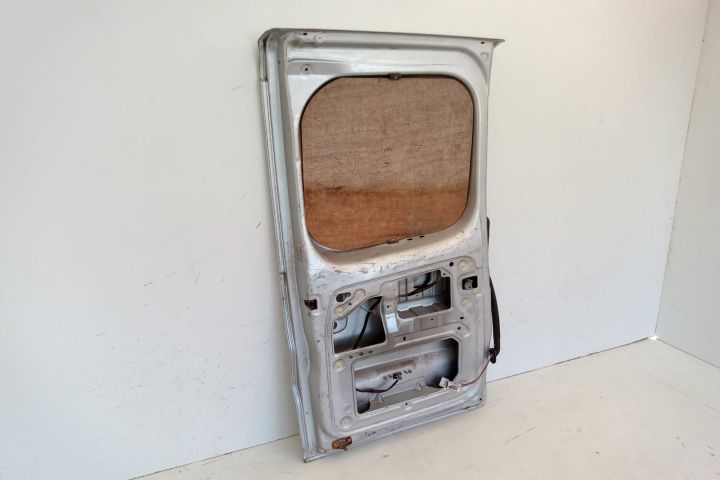 Usa Batanta stanga spate Renault Trafic  seria