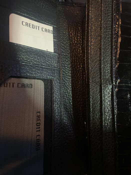 Новое кажанное портмоне