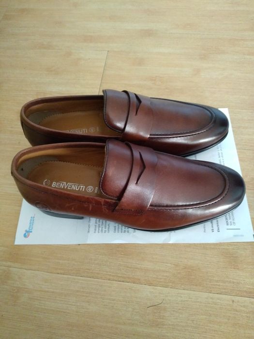 Pantofi "Benvenuti marimea 39,,25,7 interior.Sunt noi /nouti.