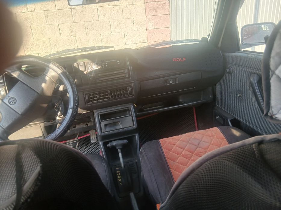 Гольф 2 1991г. 1.8 автомат