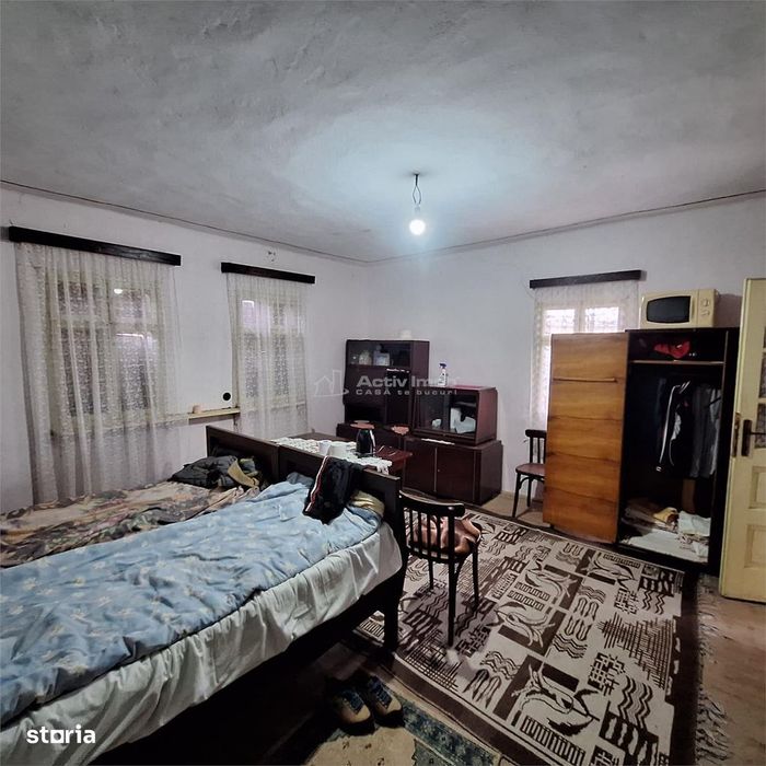 Casa cu Gradina si Teren, 4636 MP. Ghertenis