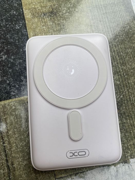 Външна батерия за айфон