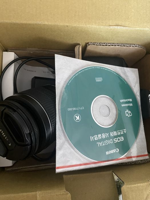 Продам Canon 2000