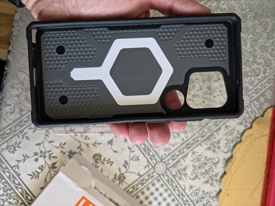 Husa UAG Pathfinder s25 ultra