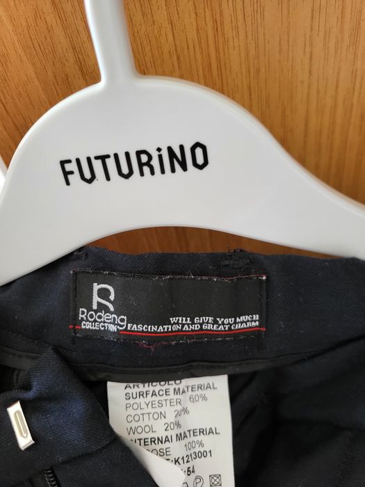 Продам темно-синие школьные брюки для мальчиков