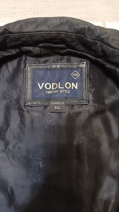 Кожаные куртка пиджак.