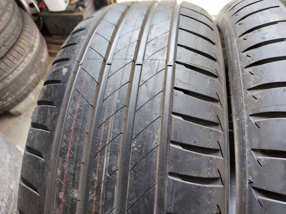 2 бр Нови Летни Гуми Bridgestone 235 50 19 dot 0720