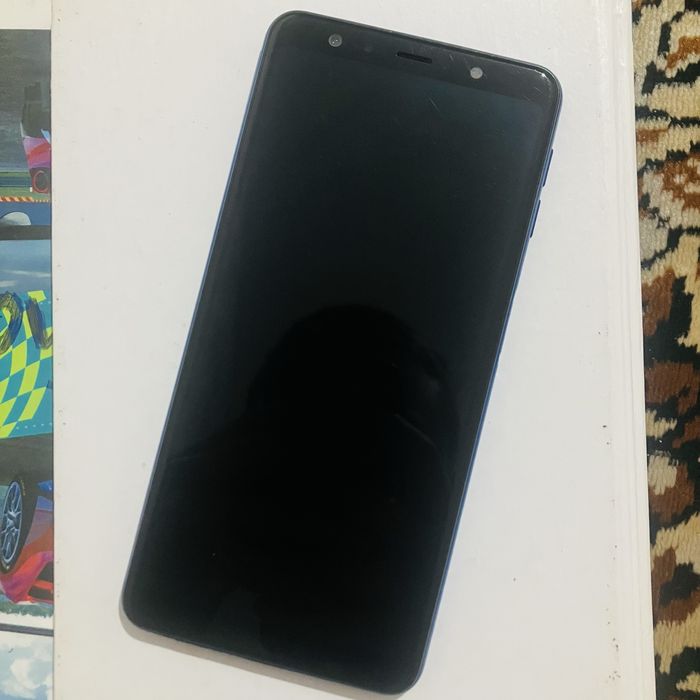 продам Samsung Galaxy A7 64gb
