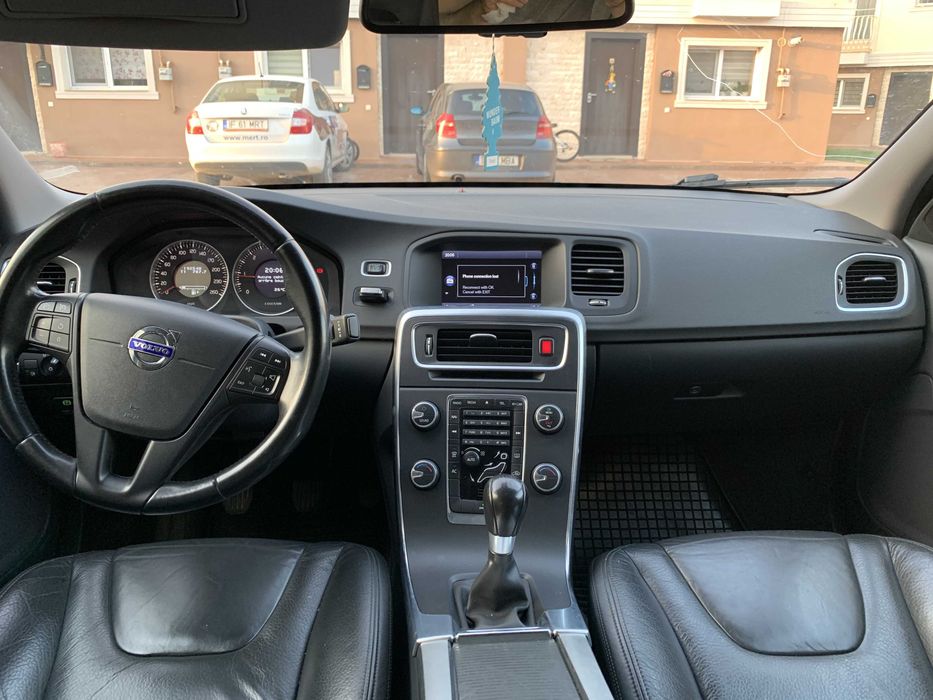 VOLVO S60 2012 — imagine 2