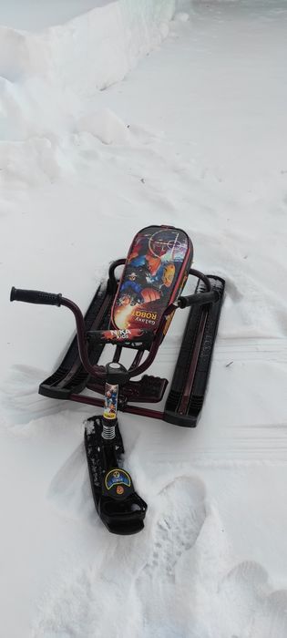 Продам детский снегокат