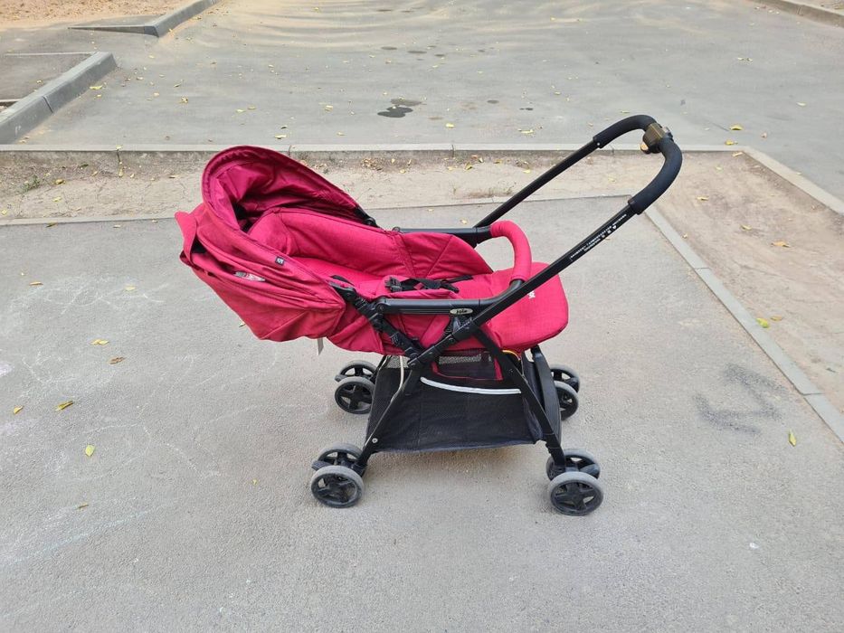 Десткая каляска в отличном состоянии