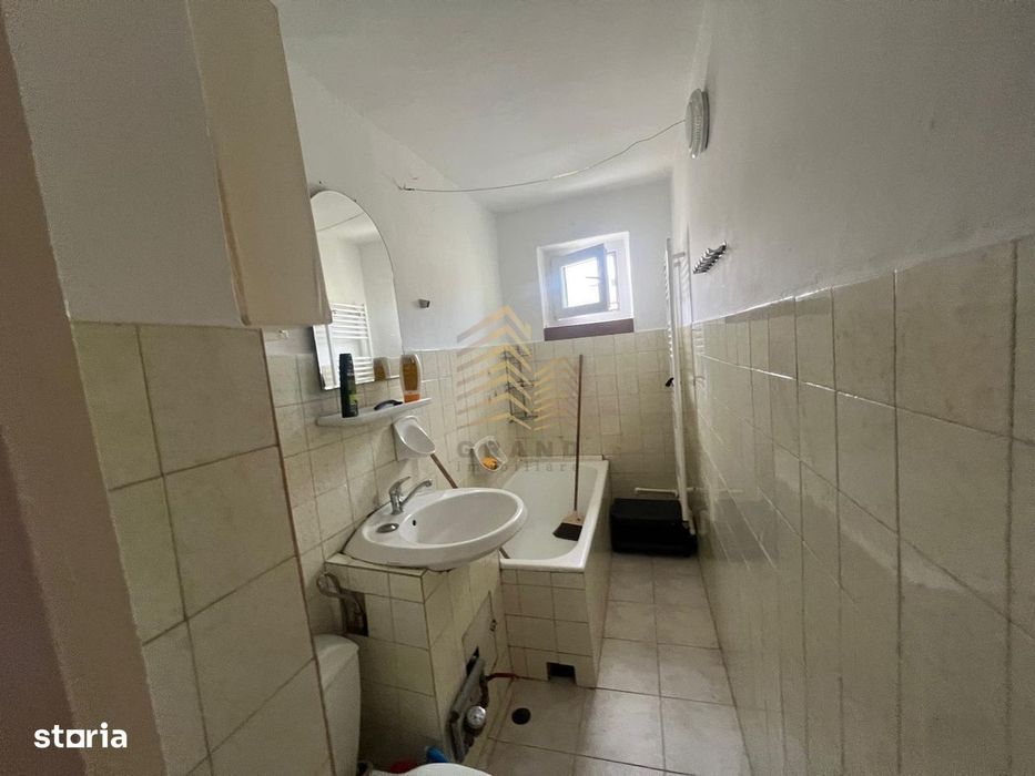 Apartament 2 Camere | Semidecomandat | Aleea Tihutei | | Zona Lama