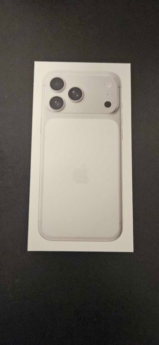 Неразпечатан Iphone 17 Pro Max 256GB Silver
