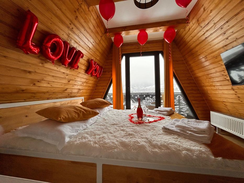 A frame/ciubar/teren de tenis