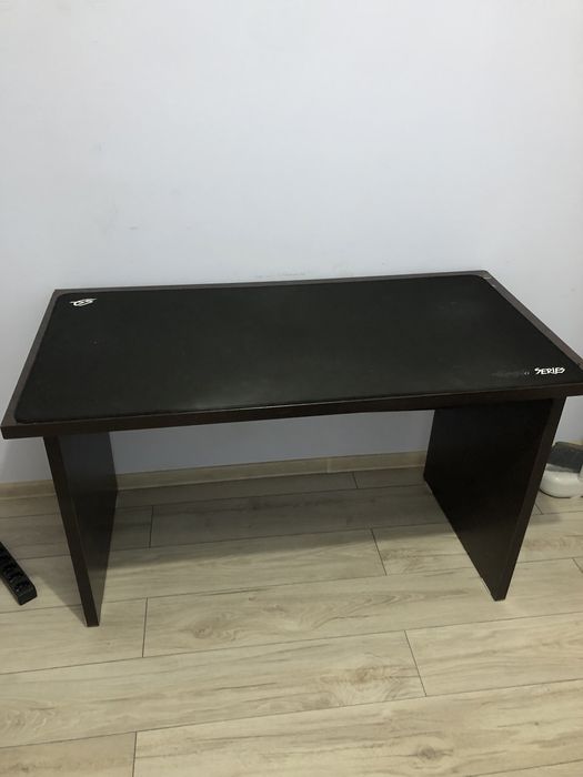 Стол для компюьтера