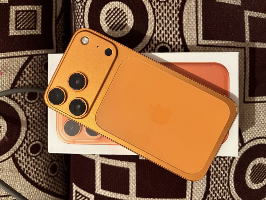 Iphone XR ( 17 pro корпус)