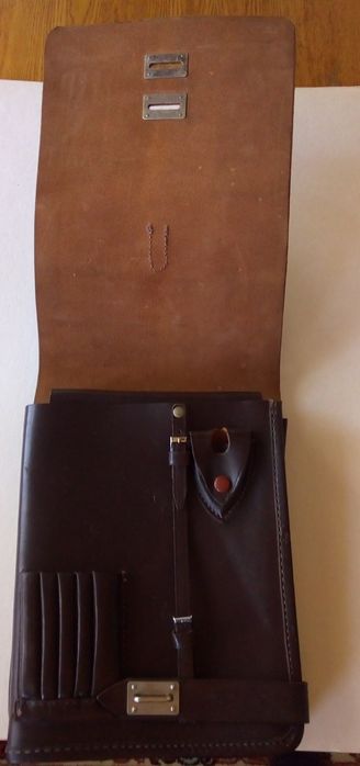 кожаный планшет офицера