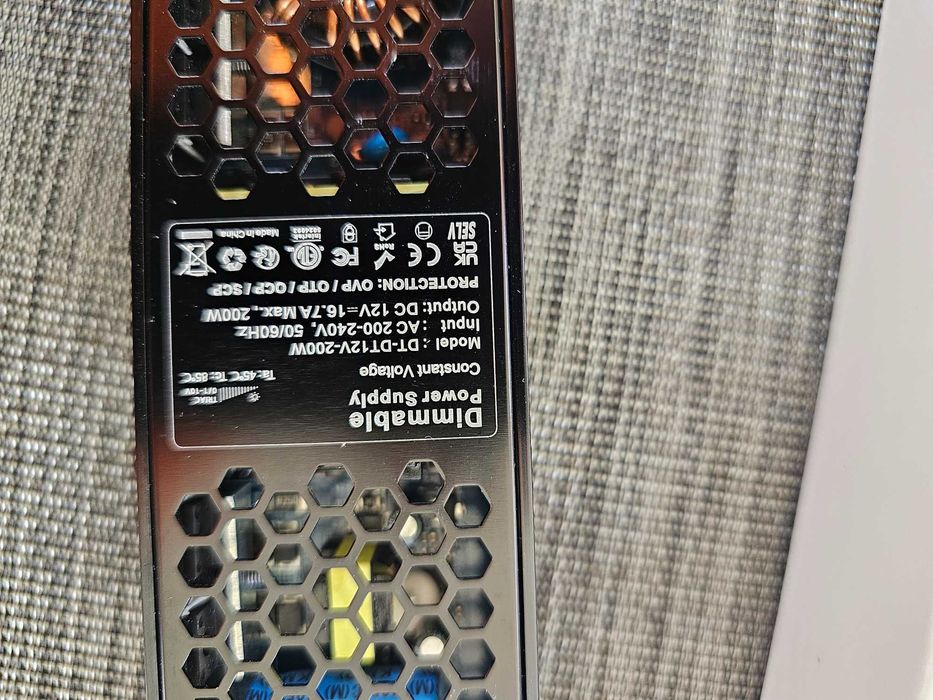 Sursă LED REYLAX 12V 200W 16,7A, dimabilă TRIAC și 0/1–10V