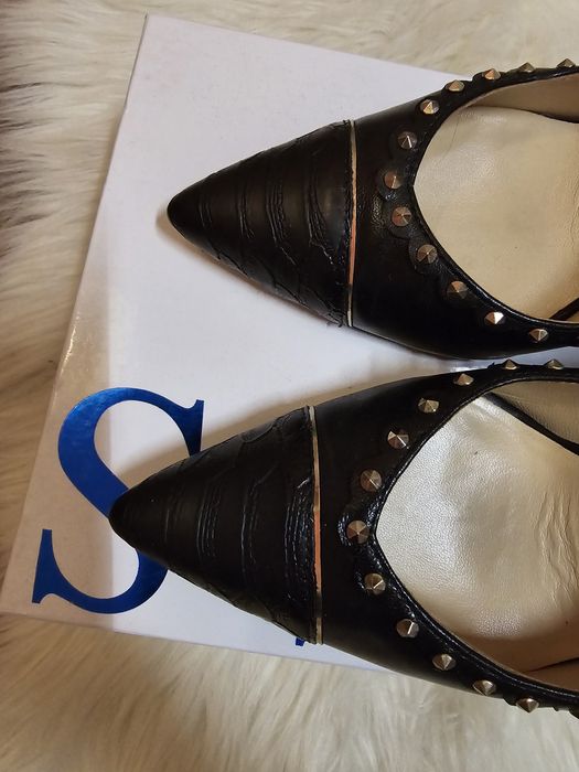 GUESS черни токчета