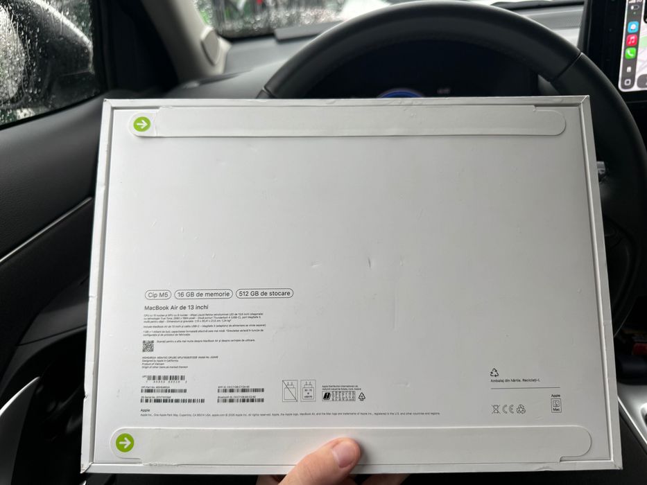 MacBook Air 13″ M5 – 16 GB RAM / 512 GB SSD / Factura Emag / FullBox