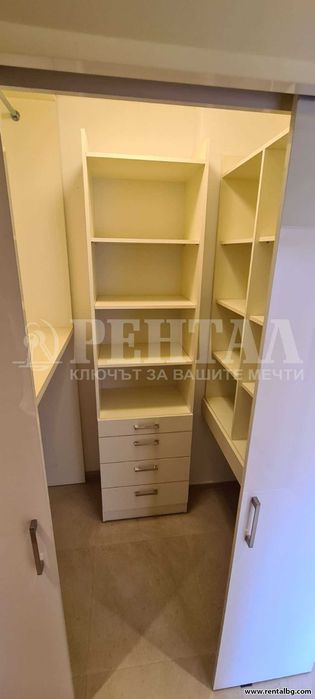 Дава се под наем Многостаен апартамент в Пловдив, Кършияка - 150 кв.м за 850 € - Снимка #12