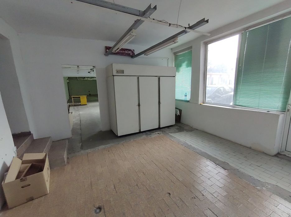 Промишлено помещение под наем