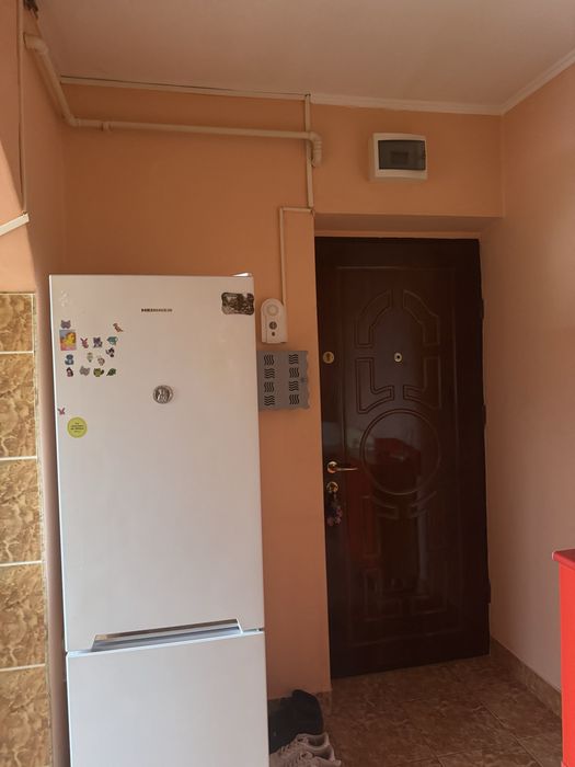 Inchiriez apartament
