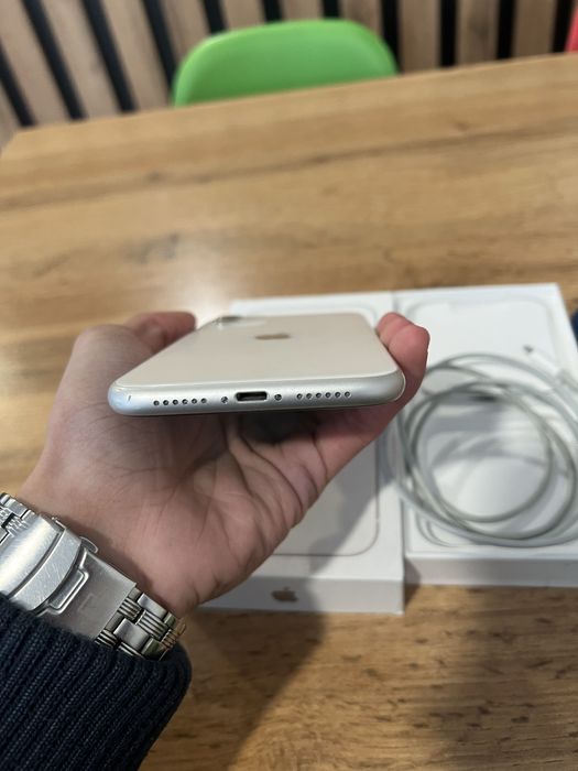 Айфон 11 128гб 77акб