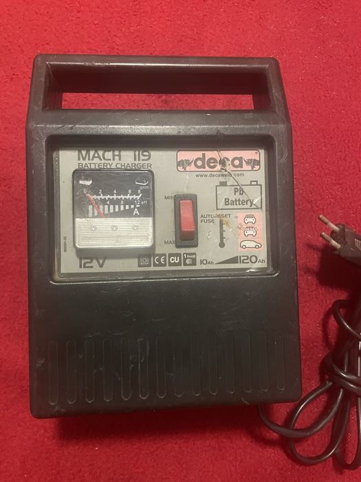 redresor baterii auto si