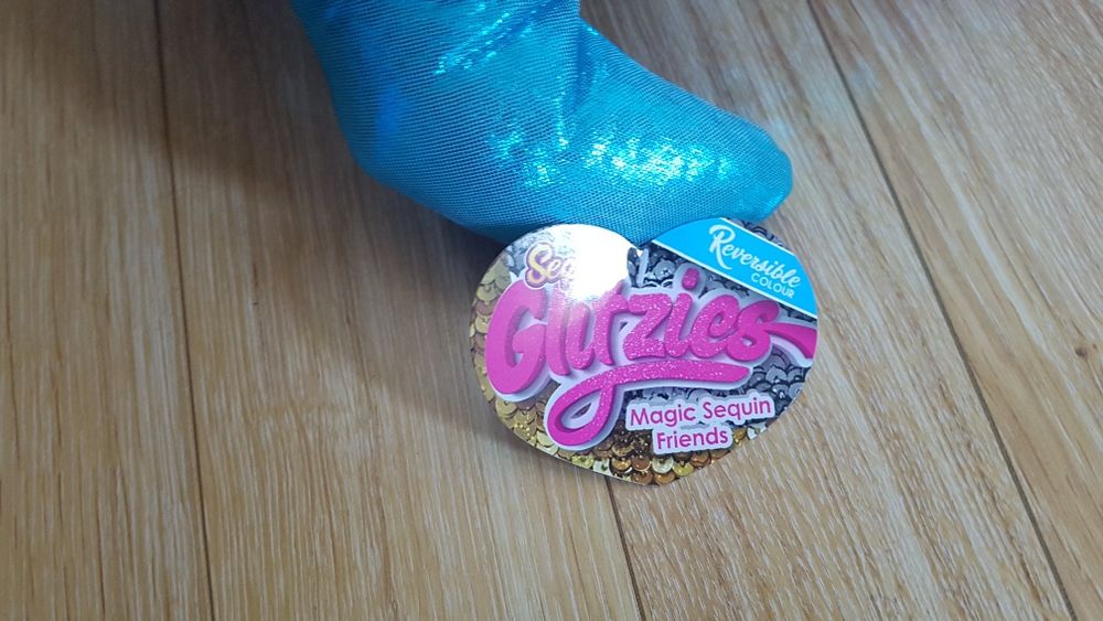 Jucarie de pluș, balenă cu paiete reversibile 45cm NOUĂ