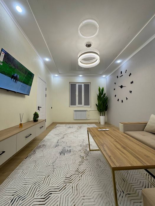 Chilonzor 7 kvartalda 1 xonali kvartera sotiladi