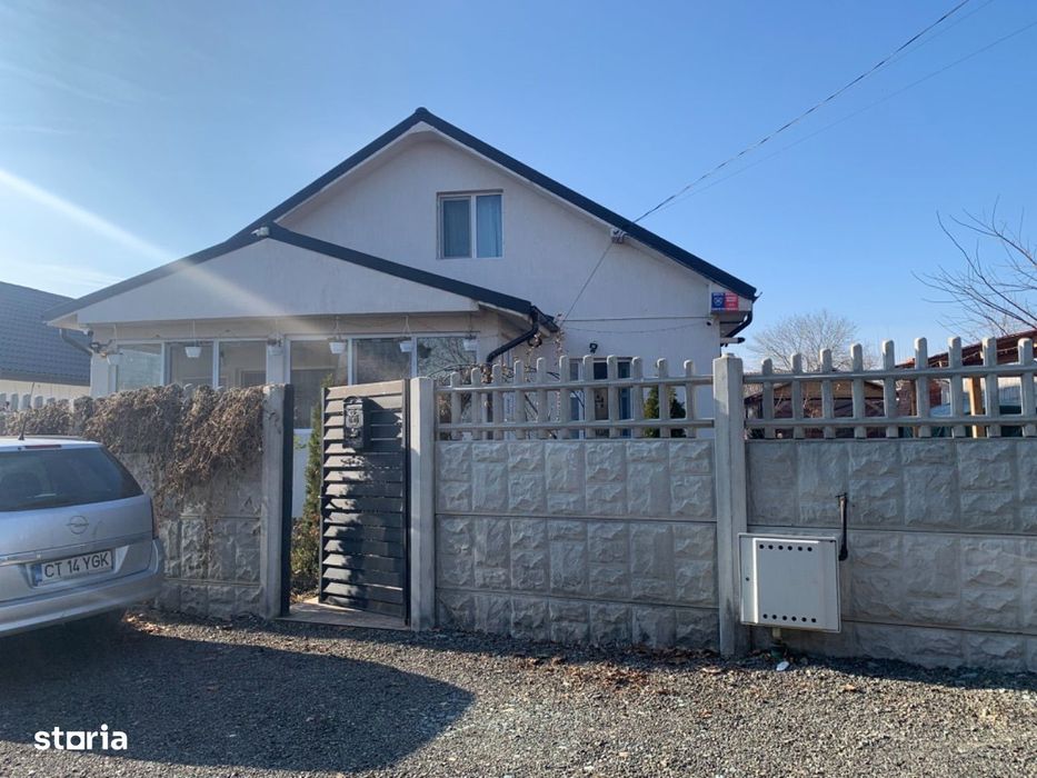 Valul Traian- Casă P+M,5cam 2bai 400 mp gaz preț.160.000 euro