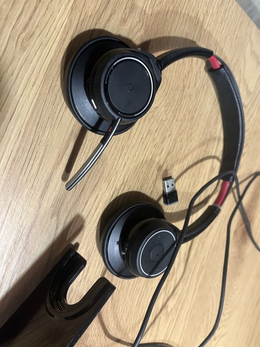 Casti PLANTRONICS Voyager focus UC