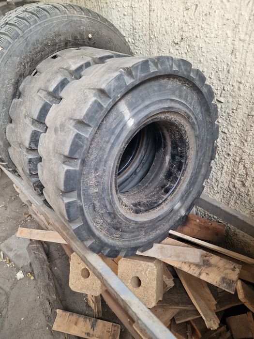 Покрышки на погрузчик