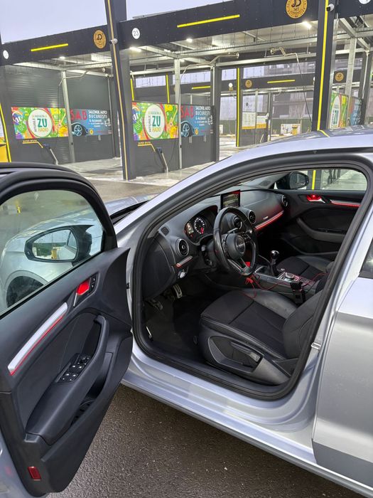 Audi A3 8V 2017 • 1.6 TDI 110 CP • Manual • Carplay