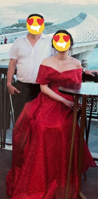 Платье вечернее, блестящее для выпускного вечера