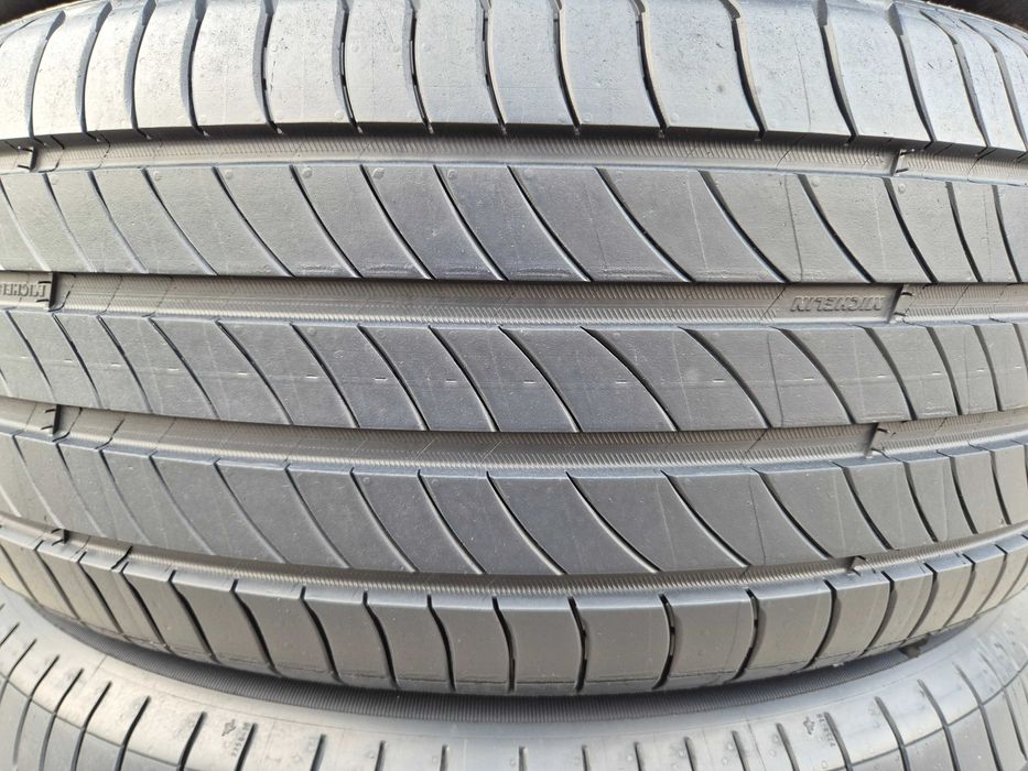 4 Anvelope VARA - 235/50/19 - MICHELIN - NOI - DOT 2023 !