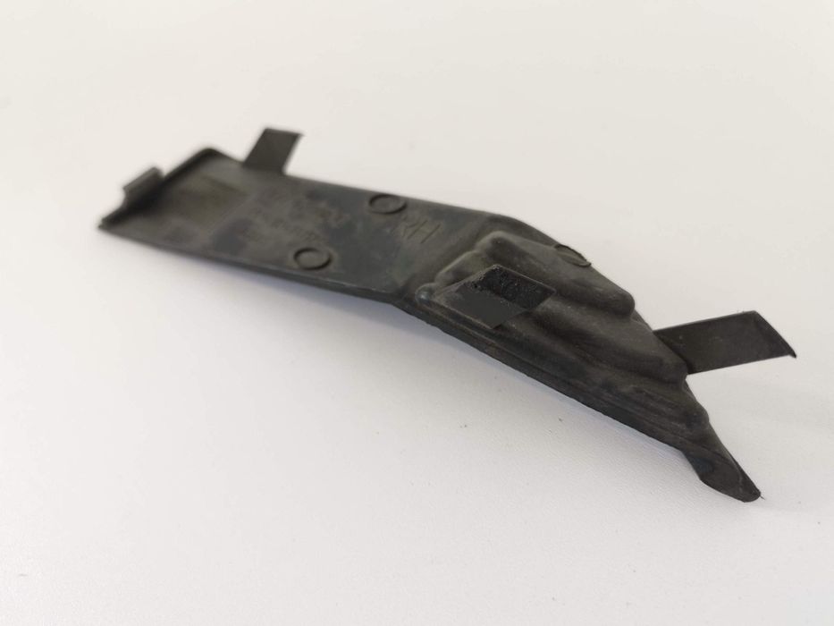 Декоративен Елемент Предна Броня Дясна Страна Ланд Ровер DISCOVERY SPO