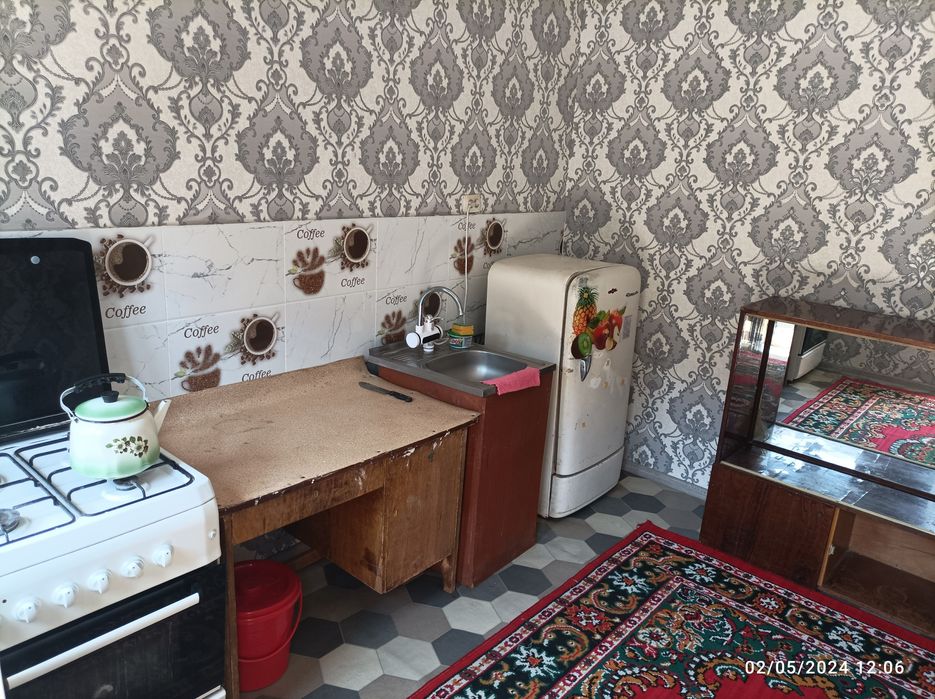 2 honali uy ijara uchun Bektemirda