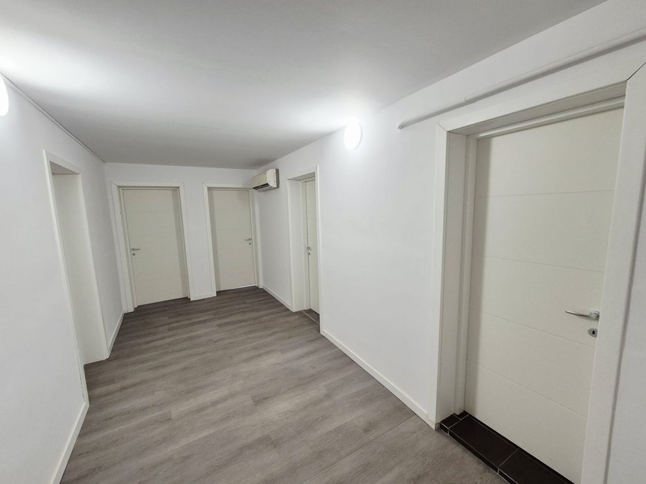 Apartament 3 camere decomandat-81 mp- Copou