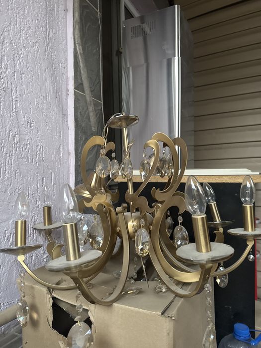 Продается люстры