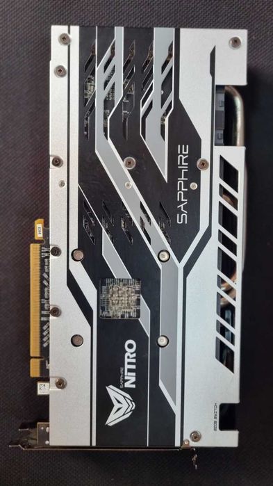 Sapphire Nitro+ RX 570 8G placa video gaming
