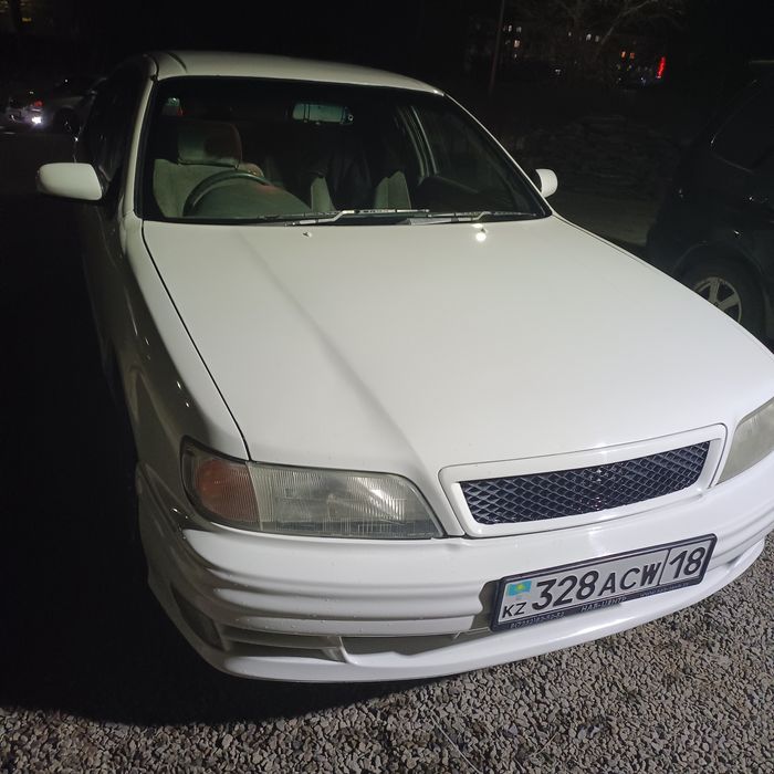 Продам машину марки Nissan