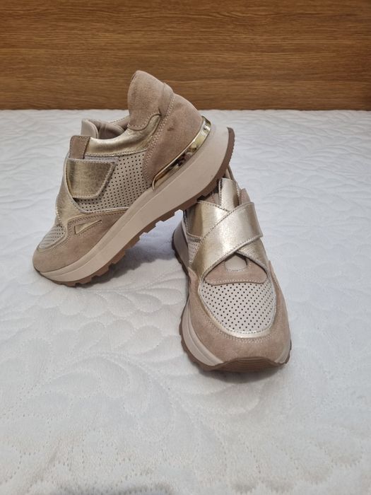 Спортни обувки естествена кожа 37 номер