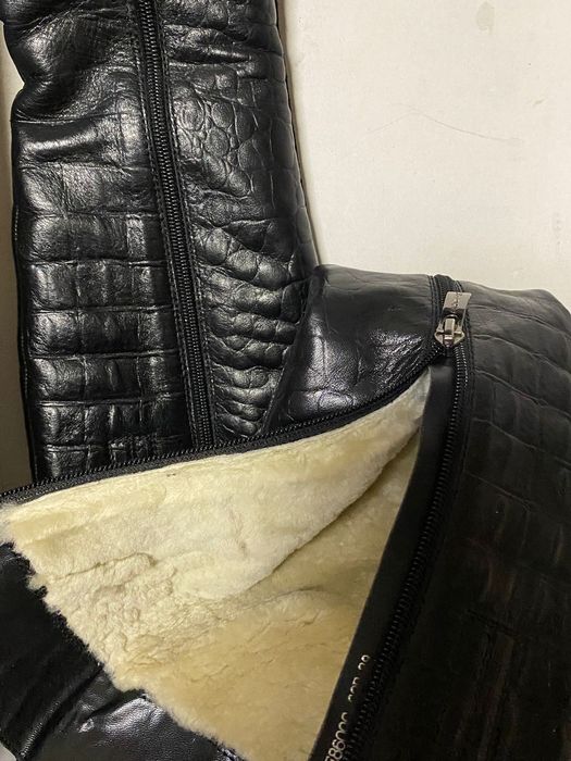 Кожанные сапоги 38 размера