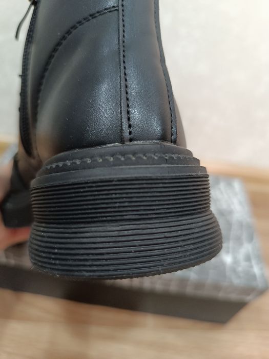 Новые женские ботинки р36